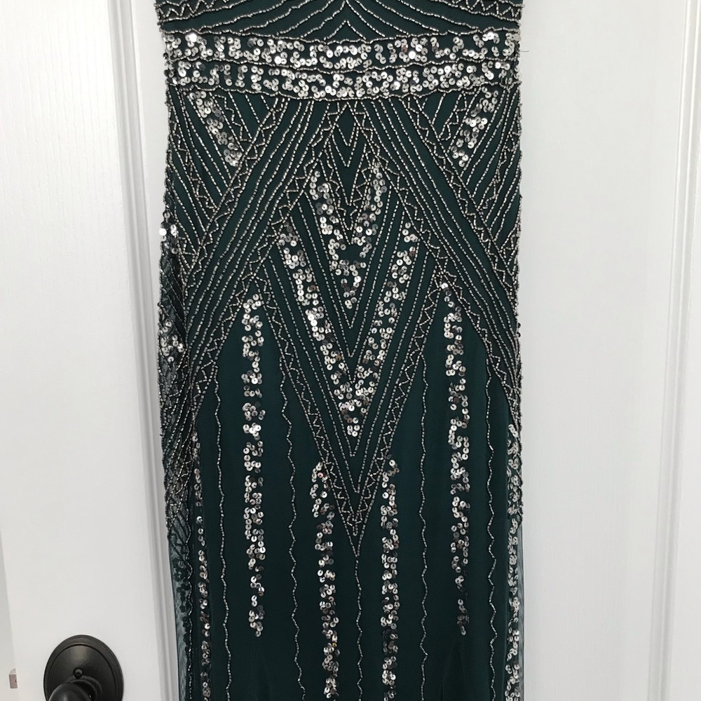 Marina Beaded Sleeveless Prom Gown size 6 - Picture 5 of 8